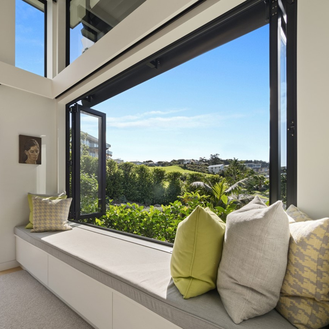 Bifold Windows 1